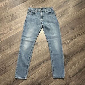 Lucky Brand Men’s 105 Slim Taper Jeans Size 29/32 Light Wash